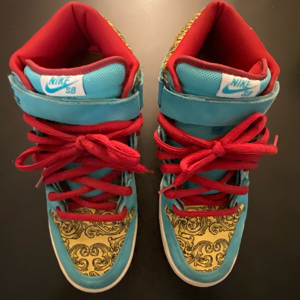 Nike SB dunk mid premium “Peacock” size 10.5